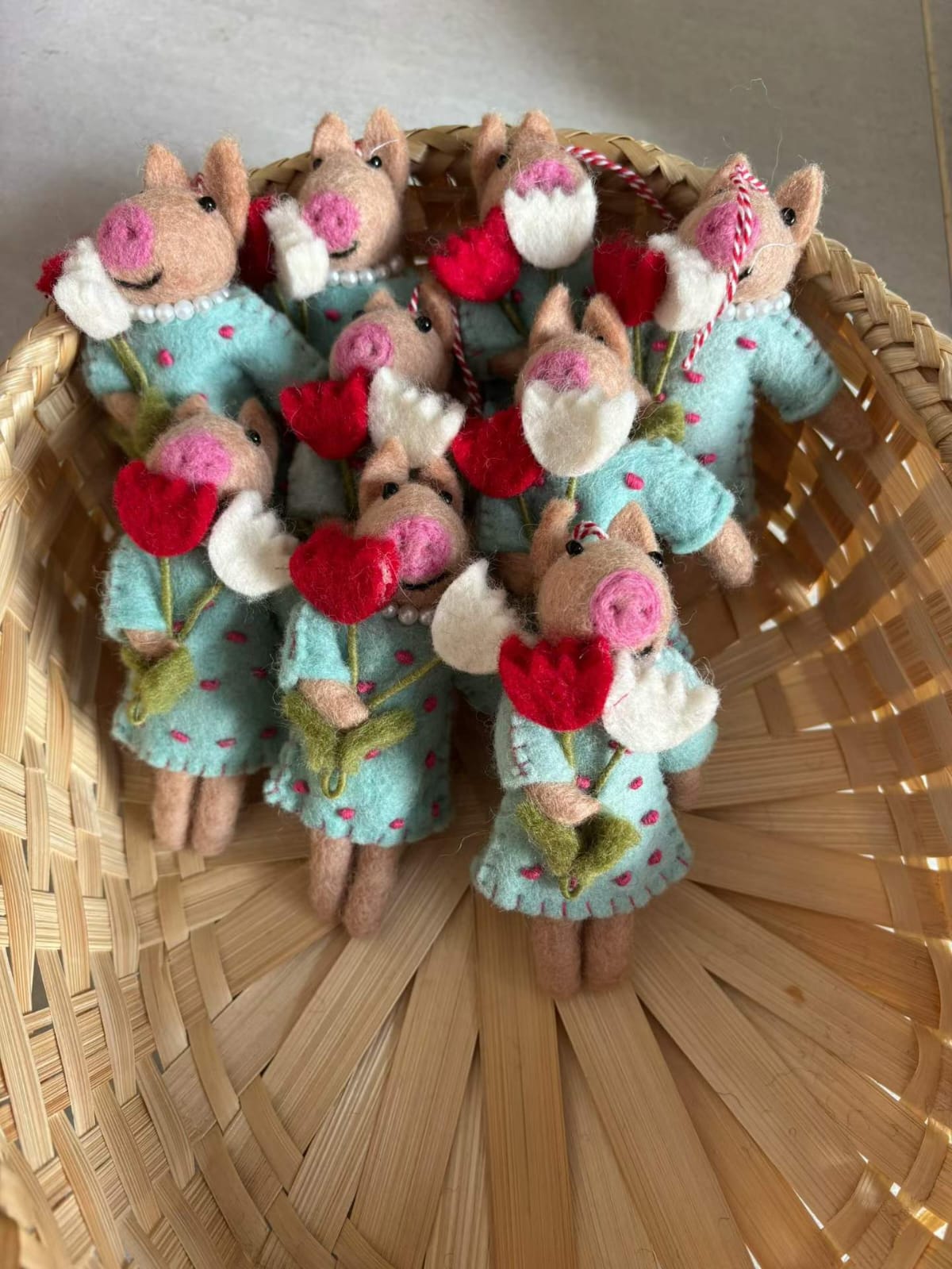 🐷🌬️ Piggy Breeze Belles