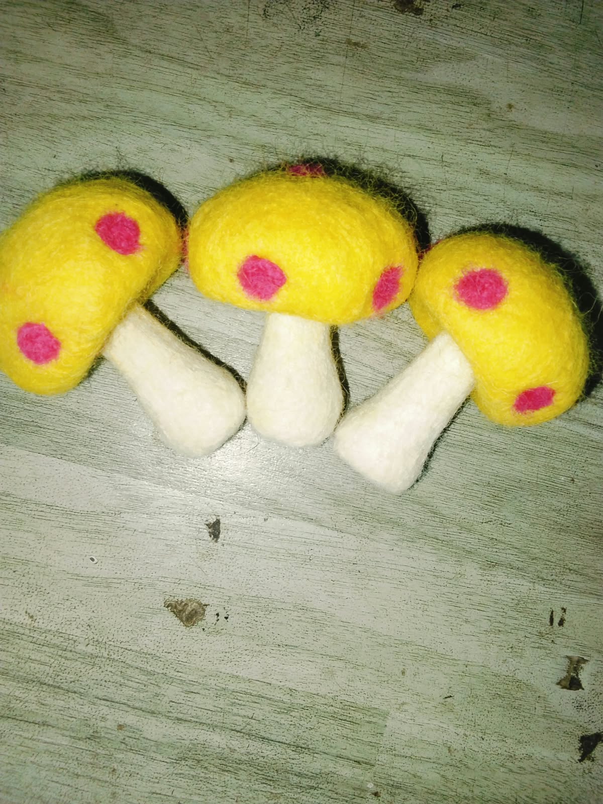🍄 Sunny Glow Yellow Woolen Mushroom